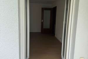 Wohnen mit Charakter: Einladende Wohnung in Stuttgart-Bad Cannstatt – Einsteinstraße 9, 70374 Muckensturm, Stuttgart – Vorschaubild 3