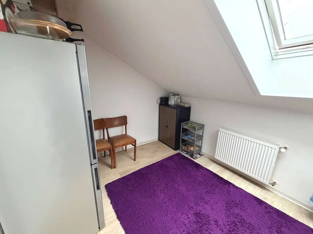 Immobilie in Althütte - 3-Familienhaus mit vielseitig nutzbarer Gewerbefläche in Althütte - Bild 7