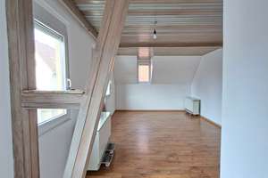 ~ ERSTBEZUG N. SANIERUNG: Sehr schöne, tolle 2-Zi.-Wohnung * neue EBK * zentral in S-Wangen ~ – Die vollständige Adresse der Immobilie erhältst du vom Anbieter., 70327 Wangen, Stuttgart – Vorschaubild 1