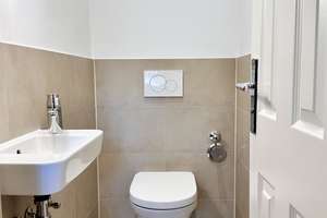 Kiel-Ravensberg, komplett sanierte, wunderschöne 3-Zimmer-Altbauwohnung mit Loggia  im EG – Ahlmannstraße 24, 24118 Ravensberg, Kiel – Vorschaubild 12