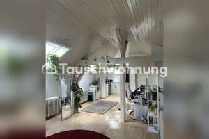 Tauschwohnung: Helle, weitläufige Dachgeschosswohnung im Grünen