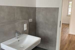 komplett modernisierte 4-Zimmer-Erdgeschoss-Wohnung in energetisch saniertem Mehrfamilienhaus – Bonner Str. 82, 51145 Eil, Köln – Vorschaubild 13