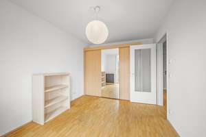 Charmante 2-Zimmer-Wohnung mit Westbalkon & Blick zum Olympiaturm 
 – Die vollständige Adresse der Immobilie erhältst du vom Anbieter., 80797 Schwere-Reiter-Straße, München – Vorschaubild 5