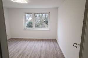 Sanierte & teil-modernisierte 2,5 Zimmer mit hochwertiger Einbauküche, Tresor zzgl. Garage – Die vollständige Adresse der Immobilie erhältst du vom Anbieter., 22415 Langenhorn, Hamburg – Vorschaubild 9