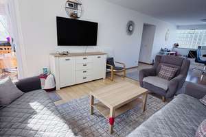Gepflegte 3-Zimmer- Eigentumswohnung am Karlsplatz – Die vollständige Adresse der Immobilie erhältst du vom Anbieter., 47798 Stadtmitte, Krefeld – Vorschaubild 3