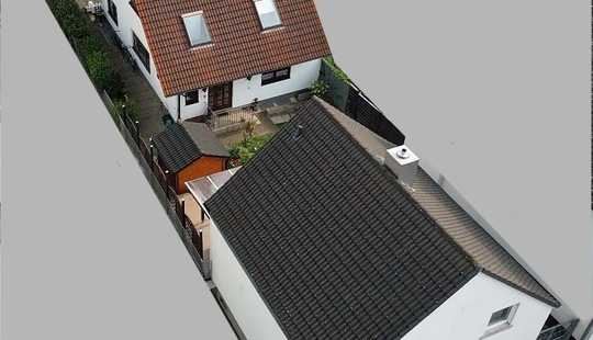 Bild von Wohnensemble mit zwei Einfamilienhäusern im Herzen von Griesheim