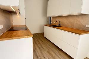 Erstbezug nach Vollsanierung: Lichtdurchflutete 4-Zimmer-Wohnung in der Kölner Südstadt, nähe Hafen! – Seyengasse 5, 50678 Altstadt/Süd, Köln – Vorschaubild 9