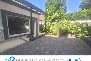 Modernisiertes Einfamilienhaus mit Carport und Garten zu verkaufen.