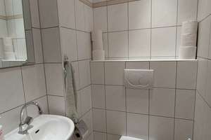 2 Wohnungen zu vermieten: Helle 2-Zimmer-Wohnung mit kl. Balkon & tolle Erdgeschosswohnung – Collenbachstrasse 87, 40476 Derendorf, Düsseldorf – Vorschaubild 13