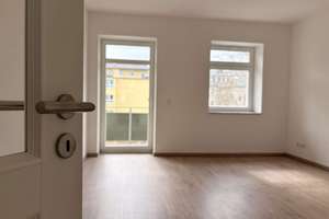 Wohntraum! Sanierte 2 Raumwohnung mit großem Balkon + modernem Bad am Brühl! – Hermannstraße 1, 9111 Zentrum, Chemnitz – Vorschaubild 2