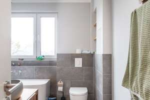 HOMESK - Bezugsfreie, kernsanierte 3-Zimmer-Wohnung mit Südwest-Balkon, 2 Bädern & Wohnküche – Eisackstraße 34, 10827 Schöneberg, Berlin – Vorschaubild 41