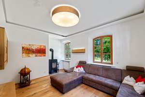 Prachtvolle Rarität und einmalige Schönheit! Villa im Toskana-Stil mit parkähnlicher Gartenanlage – Die vollständige Adresse der Immobilie erhältst du vom Anbieter., 84518 Garching an der Alz – Vorschaubild 20