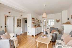 Wohnkomfort in Bestlage – 4-Zimmer-Eigentumswohnung mit zwei Balkonen und Carport