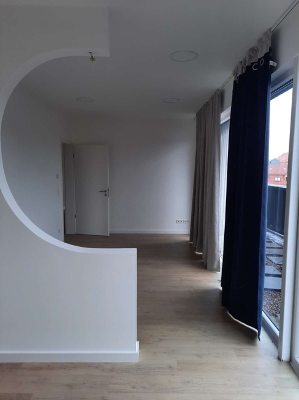 Luxuriöse 3-Zimmer-Penthouse-Wohnung mit geräumiger Wohnküche und großer Dachterrasse in Worbis