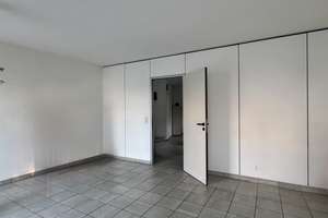 Haus Schucht Krefeld, 2. Etage *Aufzug* 2-Zimmer-Wohnung mit Balkon und Tiefgaragenstellplatz – Uerdingerstraße 149, 47799 Cracau, Krefeld – Vorschaubild 7