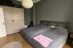 Hochwertige voll möblierte und neu sanierte 2 Zi Wohnung  – Westfaelische Strasse 32, 10709 Halensee, Berlin – Vorschaubild 2