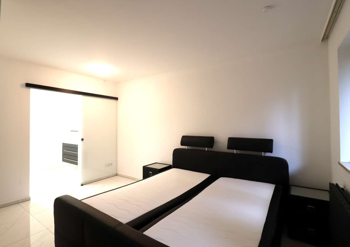 Immobilie in Burgoberbach - Hochwertig sanierte Souterrainwohnung mit Einbauküche in zentraler Lage! - Bild 2