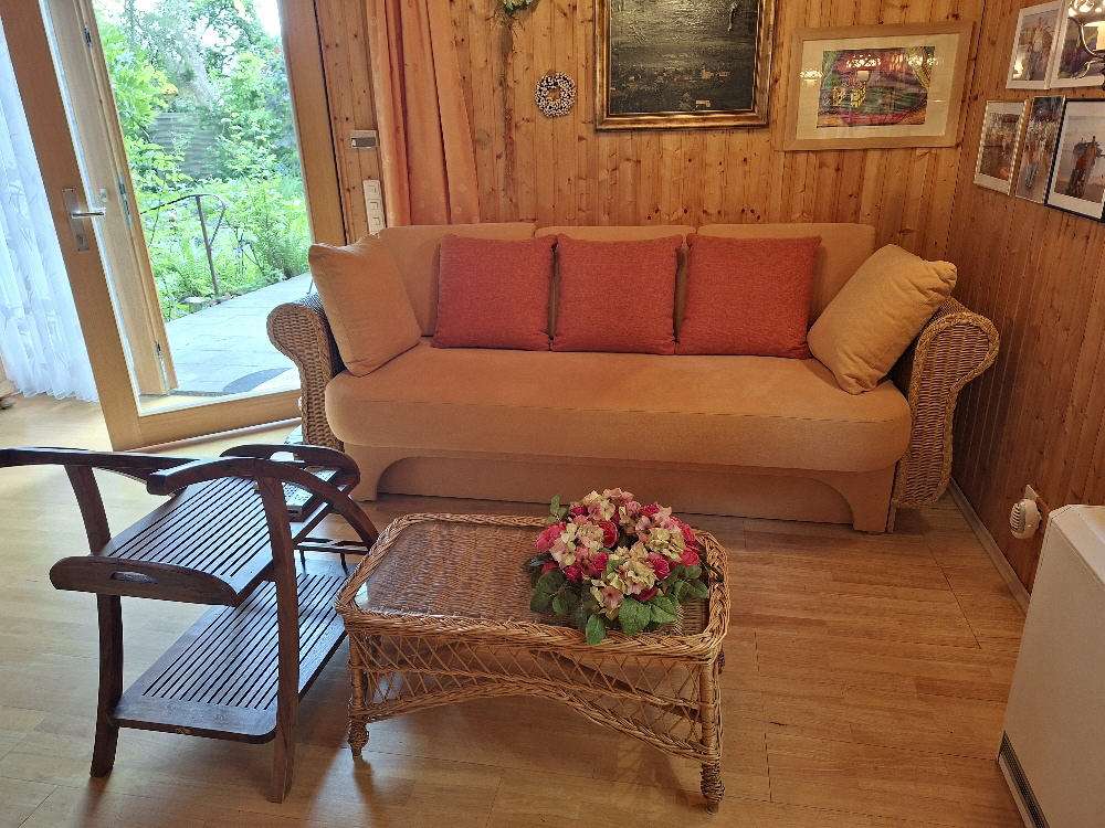 Immobilie in Biberbach - Schönes Wochenendhaus in Biberbach - Der ideale Ort für alle, die Ruhe suchen! - Bild 1