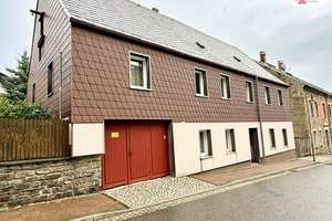 Großes, teilsaniertes Einfamilienhaus mit Garten & Garage in zentraler Lage in Elterlein, Erzgebirge – Die vollständige Adresse der Immobilie erhältst du vom Anbieter., 9481 Elterlein – Vorschaubild 1
