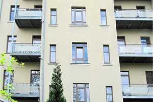 CARMANTE  2-Raum-Wohnung mit Balkon, Renditestark ... möbliert, vermietet – Leonhardtstraße 18, 9112 Chemnitz – Vorschaubild 1