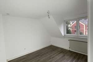 Ansprechende 3-Zimmer-DG-Wohnung in Wuppertal – Franzenstraße 14, 42105 Elberfeld, Wuppertal – Vorschaubild 6