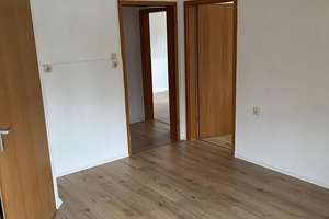 Gepflegte 2-Zimmer-Dachgeschosswohnung in Oberhausen - ab 01.11.2026 zu vermieten – Die vollständige Adresse der Immobilie erhältst du vom Anbieter., 46147 Holten, Oberhausen – Vorschaubild 8