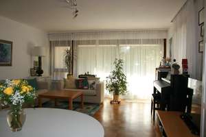 Viel Platz in Plieningen: Sonnige 4-Zimmer-Wohnung mit Terrasse – Die vollständige Adresse der Immobilie erhältst du vom Anbieter., 70599 Plieningen (Ortsteil), Stuttgart – Vorschaubild 3
