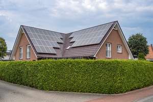 Traumhaftes Familienhaus mit Einliegerwohnung, Wintergarten, Doppelcarport, PV-Anlage, u.v.m. – Die vollständige Adresse der Immobilie erhältst du vom Anbieter., 26676 Barßel – Vorschaubild 2