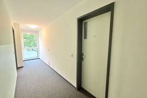 WG-Zimmer, möbliert, geteilte Einbauküche und Badezimmer – Josef-Priller-Straße 25, 86159 Universitätsviertel, Augsburg – Vorschaubild 8