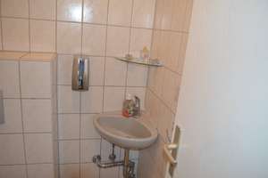 Provisionsfreie 4Zimmer Wohnung in Frankfurt ab sofort für Familien oder 3er WG zu vermieten – 60439 Niederursel, Frankfurt am Main – Vorschaubild 17