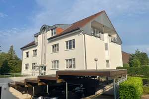 Oberforstbach - Gemütliche Dachgeschosswohnung mit Balkon und Carport Stellplatz