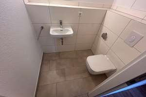 Nachmieter zum 01.03.!!Gepflegte 3-Zimmer Wohnung mit Balkon im 1. OG in Mannheim – Die vollständige Adresse der Immobilie erhältst du vom Anbieter., 68309 Käfertal, Mannheim – Vorschaubild 3