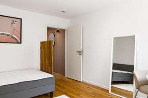 Frisch renoviertes, voll möbliertes 1-Zimmer-Apartment in München - provisionsfrei, sofort verfügbar