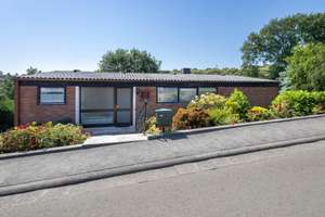 Lichtdurchfluteter Bungalow-Traum mit paradiesischem Flair – Die vollständige Adresse der Immobilie erhältst du vom Anbieter., 67729 Sippersfeld – Vorschaubild 1