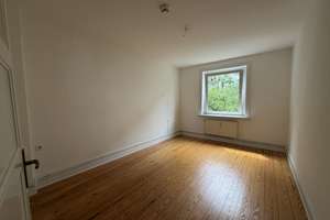 Gut geschnittene 3-Zimmer Wohnung in ruhiger Lage (befristet bis 05/2035) – Schwansenstraße 11, 22049 Dulsberg, Hamburg – Vorschaubild 2