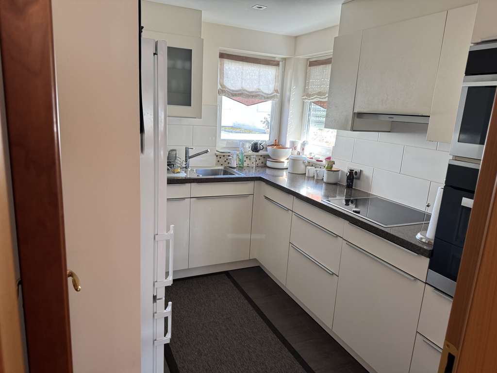 Immobilie in Dettenhausen - Moderne Doppelhaushälfte - Perfekt für zwei Familien oder Mehrgenerationenhaus - Bild 1