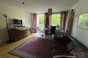 HÜBSCHES ZUHAUSE! Helle, ruhig gelegene 3-Zimmer-Wohnung mit Loggia, Swimmingpool auf dem Dach! – Breslauer Straße 18, 89231 Neu-Ulm – Vorschaubild 2