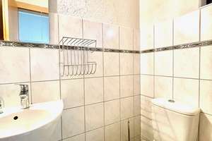 Gepflegtes Reihenmittelhaus mit Dach•Ausbaupotenzial • Terrasse • Garten • Garage • Hechtsheim – Die vollständige Adresse der Immobilie erhältst du vom Anbieter., 55129 Hechtsheim, Mainz – Vorschaubild 15