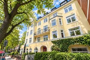 Altbaucharme & Citynähe: Hochwertig renovierte 2-Zimmer-Wohnung mit Balkon – courtagefrei – 20535 Hamm, Hamburg – Vorschaubild 2