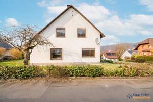 Das pefekte Familienglück: 6 Zimmer, Terrasse und Garage in Top-Lage – Die vollständige Adresse der Immobilie erhältst du vom Anbieter., 57518 Alsdorf – Vorschaubild 3