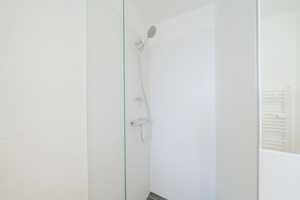 Erstbezug nach Kernsanierung | Modernes City-Apartment mit französischem Balkon und Schlafnische – Durlacher Straße 23, 10715 Berlin – Vorschaubild 14