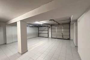 Lichtdurchflutetes 6-Zimmer-Haus mit Kamin, Balkon & Terrasse, Garten mit Pool und zwei Garagen – Die vollständige Adresse der Immobilie erhältst du vom Anbieter., 7318 Saalfeld/Saale – Vorschaubild 15
