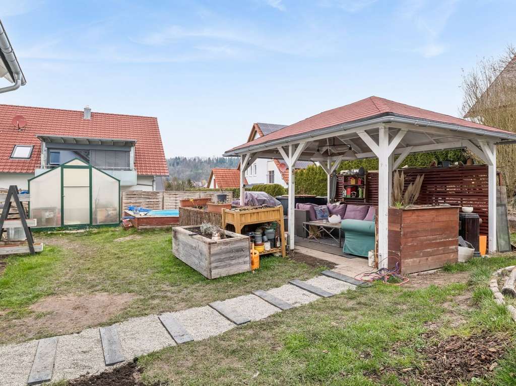 Immobilie in Bühlerzell - Hochwertiges Einfamilienhaus mit Garten, Garage und  2 Stellplätzen in Bühlerzell - Bild 1