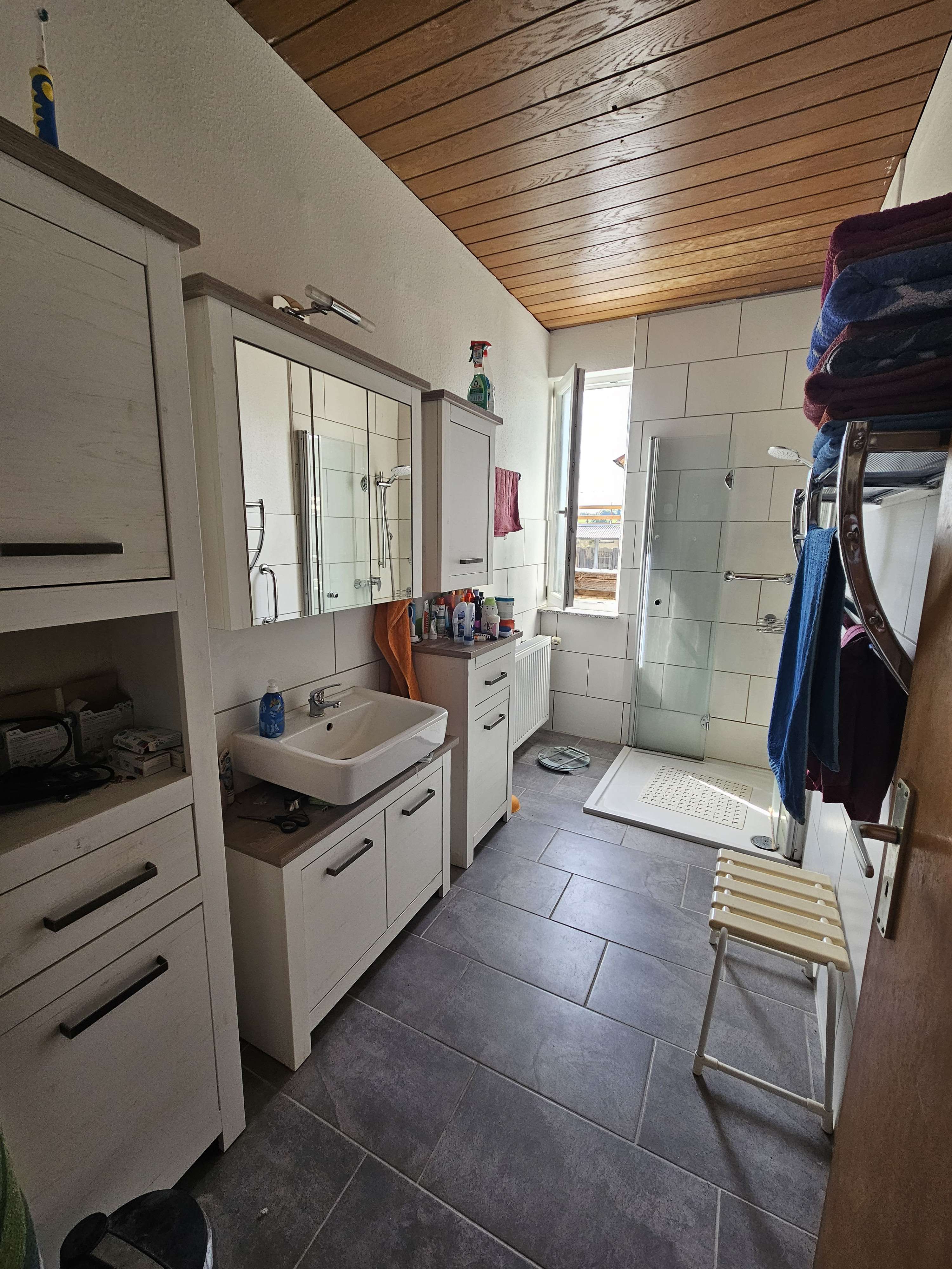 Immobilie in Sonnenbühl - Großzügiges 3 Familienhaus oder Areal mit Entwicklungspotenzial und Mischnutzung - Bild 5