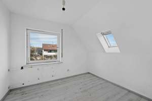 Wohnhaus mit Potenzial: zwei Doppelhaushälften in Münsingen – Die vollständige Adresse der Immobilie erhältst du vom Anbieter., 72525 Münsingen – Vorschaubild 24