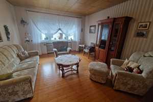 Großzügiges und gepflegtes Einfamilienhaus mit Garten und 2 Garagen in schöner Lage von Weitefeld! – Altenkirchen (Westerwald) (Kreis) – Vorschaubild 3