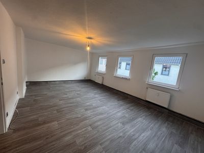 Viel Freiraum in Rhens: Fünf-Zimmer-Wohnung mit 138 Quadratmetern