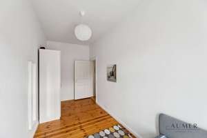 Charmante 2-Zimmer-Altbauwohnung mit Balkon – 4. OG, Samariterkiez, bezugsfrei – 10247 Friedrichshain, Berlin – Vorschaubild 5