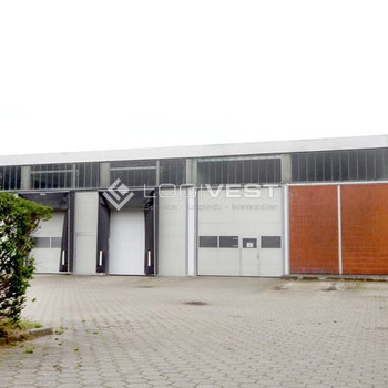 TOP Lagerfächen im reinen Industriegebiet zu vermieten!