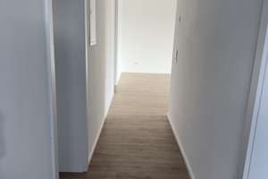 Raum zum Entfalten: 3-Zimmer-Wohnung in Leverkusen – Die vollständige Adresse der Immobilie erhältst du vom Anbieter., 51373 Küppersteg, Leverkusen – Vorschaubild 5